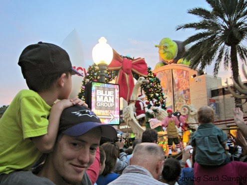 Universal Orlando Resort Holiday Must Sees - Raising Whasians Universal holiday parade