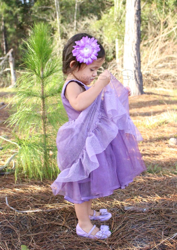 Toddler girl photo shoot