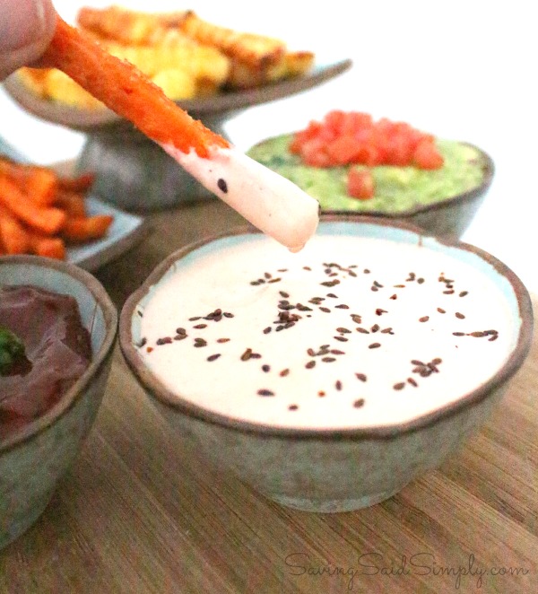 Sriracja ranch sauce