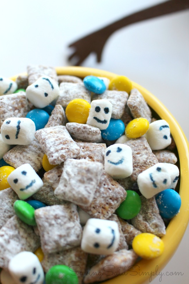 Frozen fever snack mix