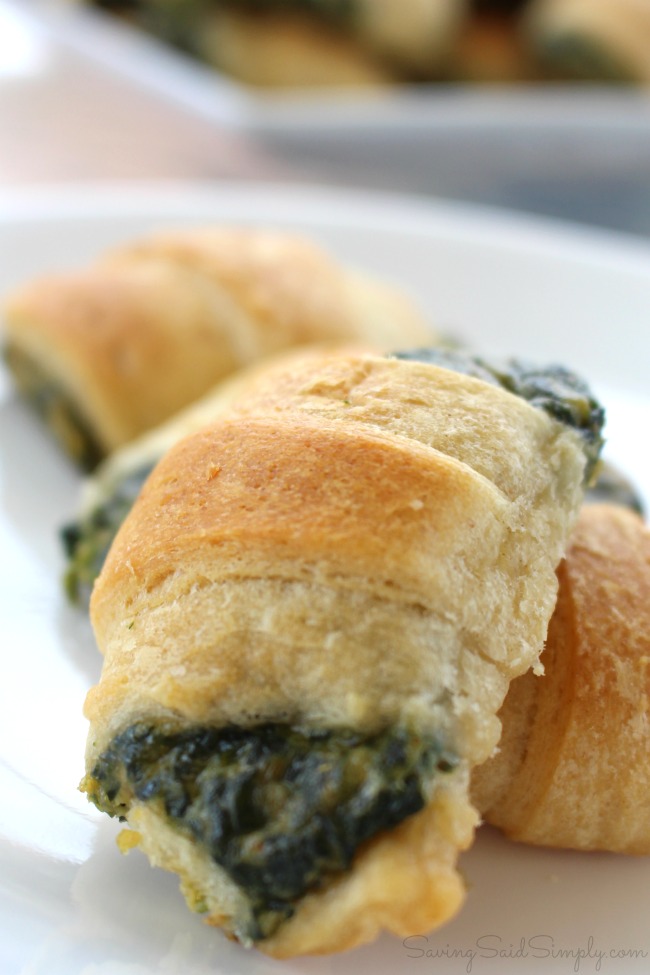 Best Spinach Appetizer Recipe | Mom's Spinach Crescents - A family recipe, taste tested, adult & kid approved. Delicious spinach bites for entertaining - Easy recipe for entertaining - #Recipe #Appetizer 