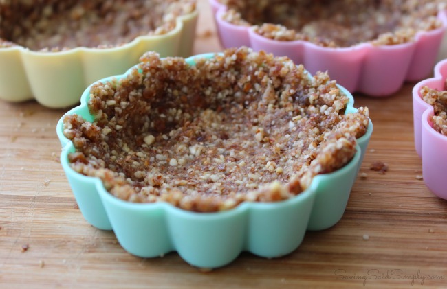 Gluten free no bake fruit tart recipe Gluten Free No Bake Fruit Tart Recipe | Make a delicious healthier twist on this sweet dessert! No bake, easy and gluten free, perfect for parties #GlutenFree #Recipe #Appetizer #Snack #HealthySnack