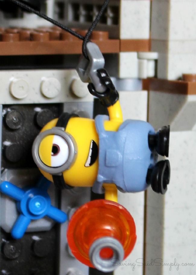 mega bloks despicable me castle adventure