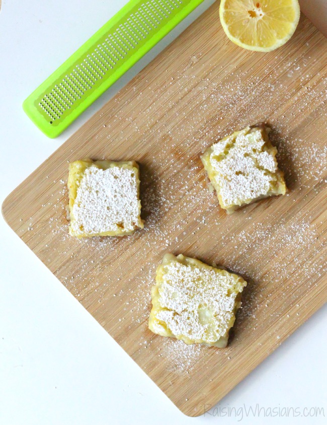 Lemon Bars with a Pumpkin Spice Crust Featuring KitchenIQ | make this delicious fall twist on a classic lemon bars recipe w/ a homemade pumpkin spice crust #Dessert #DessertRecipe #Recipe 