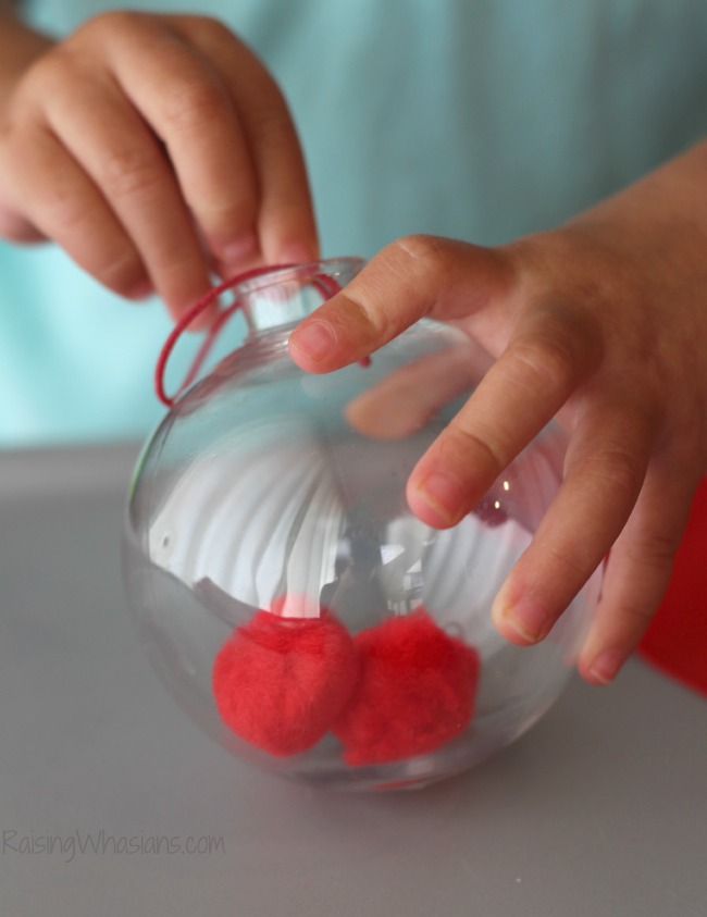 Toddler Christmas ornament craft