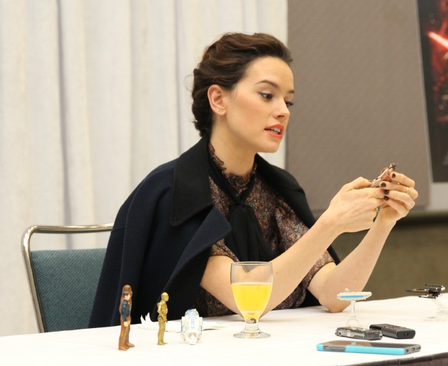 Exclusive the force awakens interview Daisy ridley