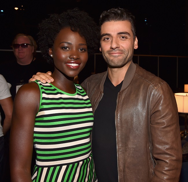 Oscar Issac & Lupita Nyong'o interview for star wars the force awakens who are poe and maz Lupita Oscar Issac interview star wars the force awakens