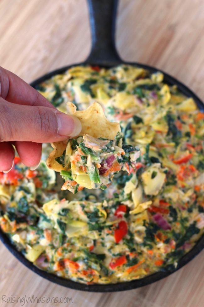 Light Spinach and Artichoke Dip Recipe + Naturally Fresh Dressings Giveaway | A delicious and light spinach & artichoke dip that's easy, vegetarian too #Recipe #Appetizers