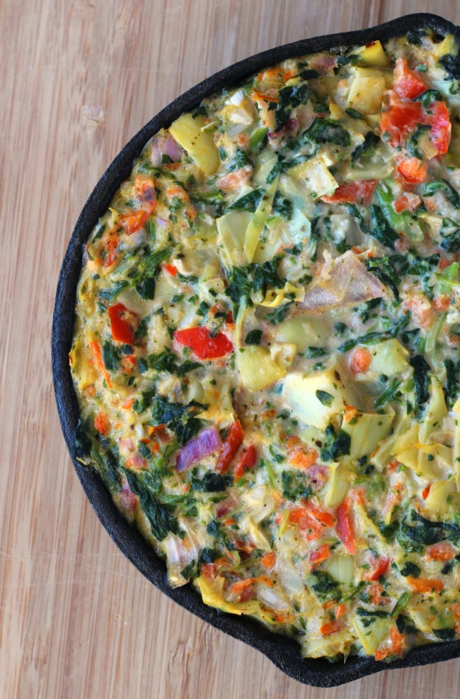 Light Spinach and Artichoke Dip Recipe + Naturally Fresh Dressings Giveaway | A delicious and light spinach & artichoke dip that's easy, vegetarian too #Recipe #Appetizers