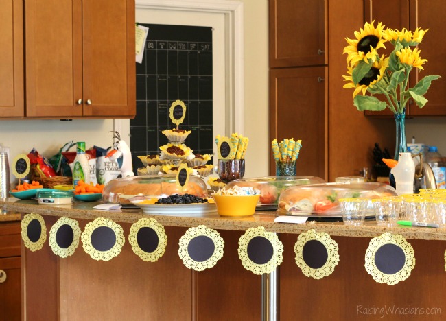 DIY Frozen Fever Party | Disney Frozen Fever Party on a budget - food, decor, crafts and more, perfect for a birthday party - Frozen Birthday Party ideas - #PartyPlanning #FrozenFever #DisneyParty #Disney #BirthdayParty