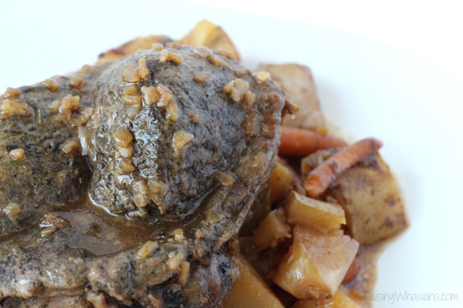 Best Slow Cooker Pot Roast Recipe - Only 6 Ingredients Easy crock pot pot roast