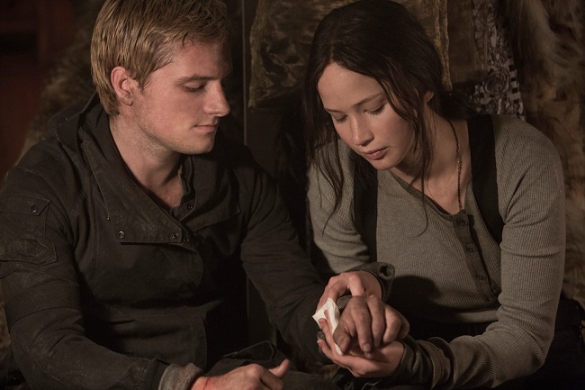4 Reasons to Own The Hunger Games Mockingjay Part 2 on Blu-Ray Mockinjay 2 dvd details