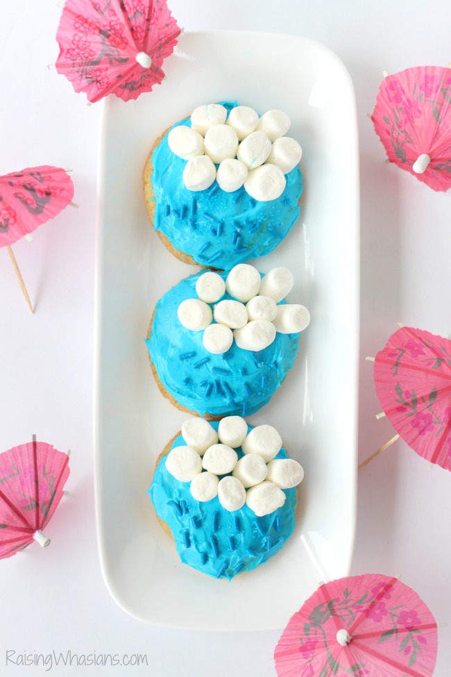 Rain cookies Gluten Free April Showers Cookies Recipe | Celebrate a rainy day with these adorable and easy to make gluten free sugar cookies! FUN hands on kids activity #GlutenFree #Recipe #Dessert