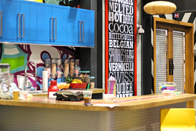 Behind-the-Scenes of Bizaardvark, Disney Channel's New Show #BizaardvarkEvent Bizaardvark on set