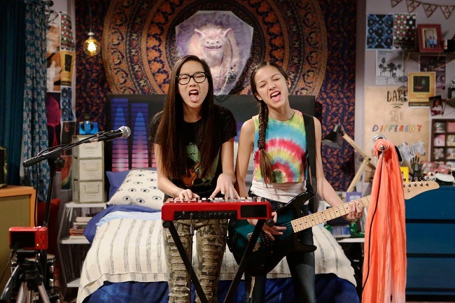 Behind-the-Scenes of Bizaardvark, Disney Channel's New Show