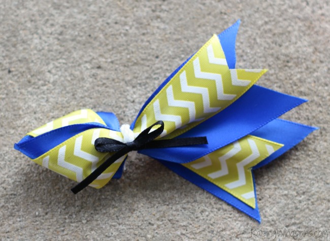 Finding Dory Hair Bow DIY Finding Dory hair bow for girls