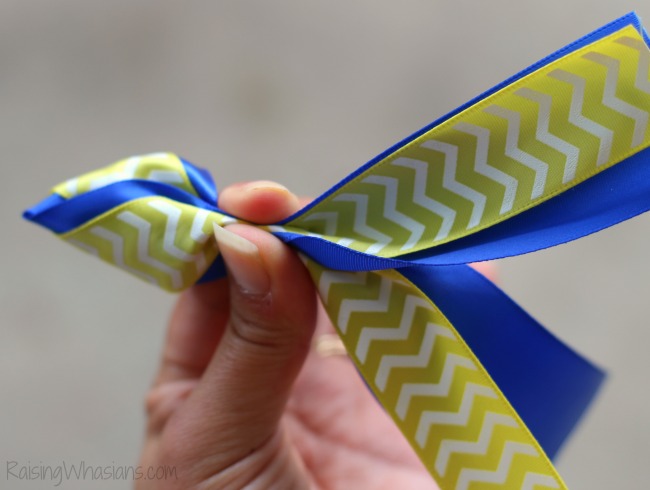 Finding Dory Hair Bow DIY Finding Dory ribbon fish hair bow