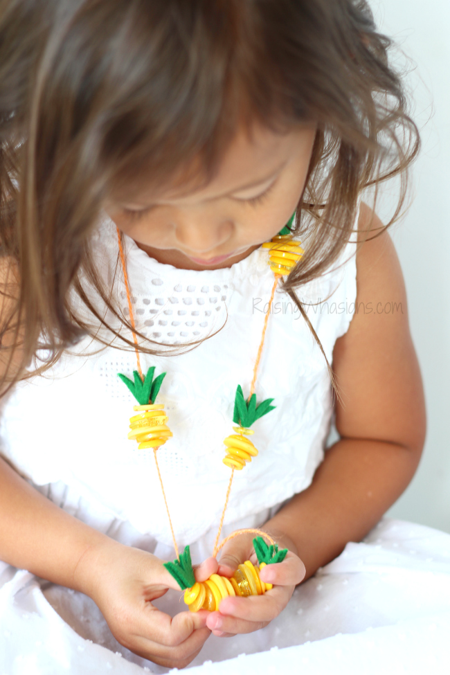 Pineapple necklace craft