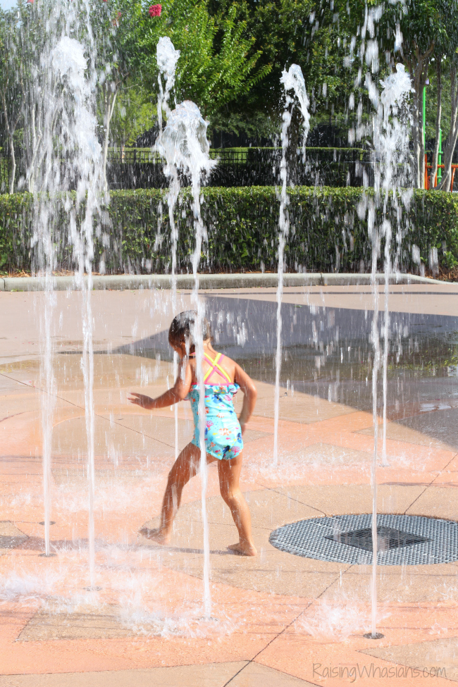 Great Orlando Water Parks, Pools, and Splash Pads to Cool Off