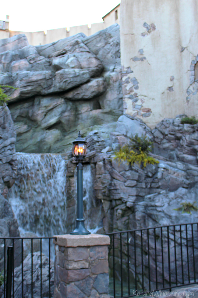 Frozen ever after ride