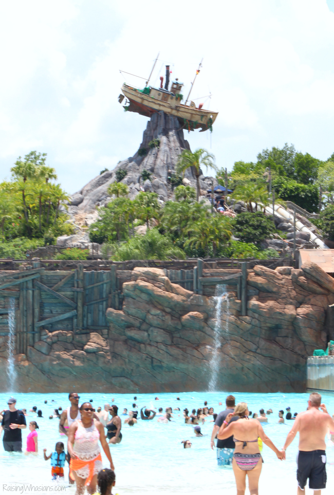Great Orlando Water Parks, Pools, and Splash Pads to Cool Off