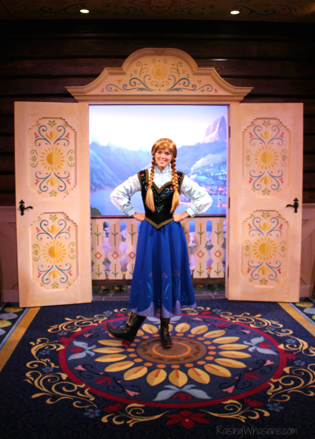 Where to take pictures with Anna and Elsa