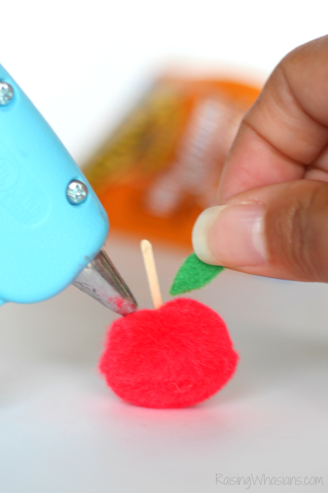 Back to school apple banner diy