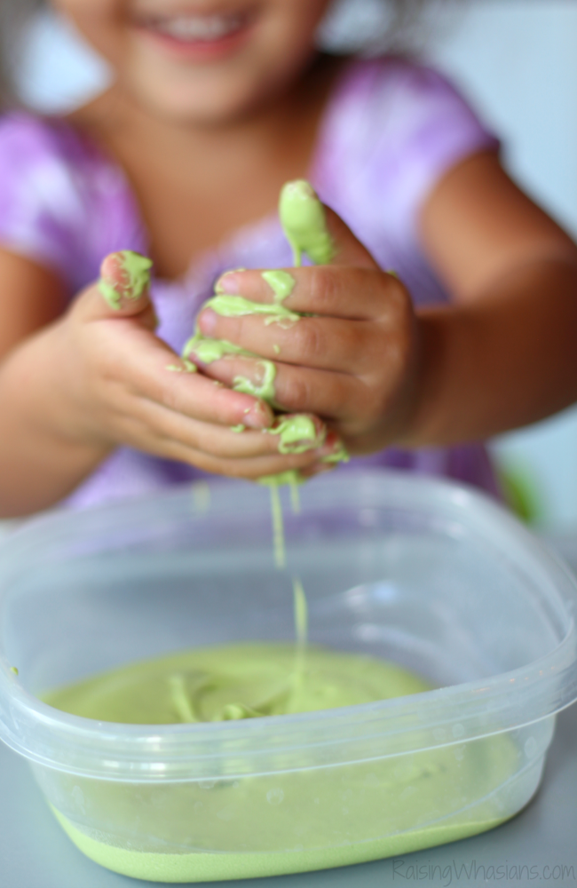 Allergy-Friendly Edible Slime for Toddlers | Only 3 everyday home ingredients are needed for a fun kids activity - perfect DIY slime for kids with allergies Easy slime recipe that works for toddlers. This non-toxic slime is a borax free slime recipe you don't want to miss. #SlimeRecipe #DIY #STEM #Preschool #Slime
