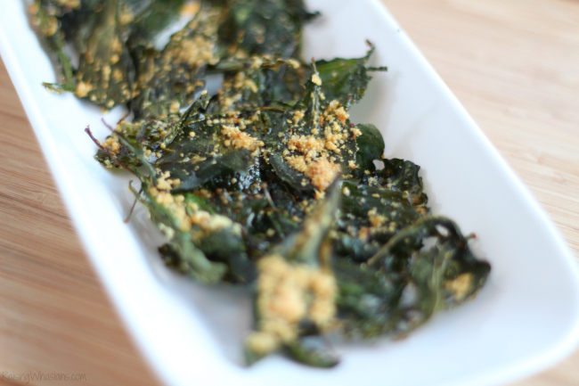 Crispy Kale Chips with Garlic & Parmesan | Tips on making the crunchiest kale chips + recipe for Easy Kale Chips with garlic & Parmesan cheese #Recipe #Appetizer