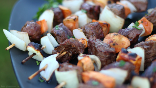 Apple cider marinade for steak Fall Steak Kabobs with Apple Cider Marinade | Delicious fall grilling recipe featuring steak, sweet potatoes & easy apple cider marinade #ProteinChallenge #Recipe #grilling