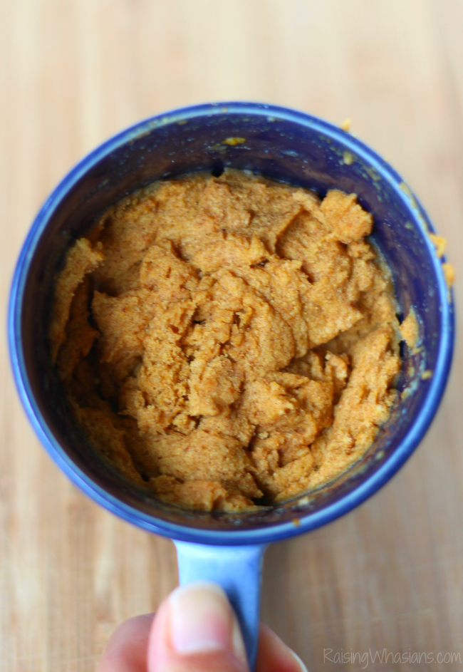 Microwave pumpkin mug cake with banana Microwave Pumpkin Mug Cake with Banana | easy fall mug cake recipe with only a few ingredients. Made in minutes & perfect dessert for one #PumpkinRecipe #Recipe #Dessert #EasyRecipe