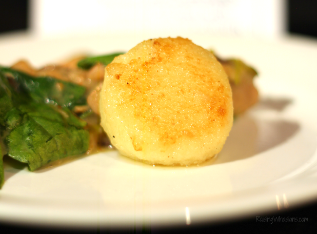 2016 Epcot Food and Wine Festival Guide to What's New #EpcotFoodFest New menu food and wine festival 2016
