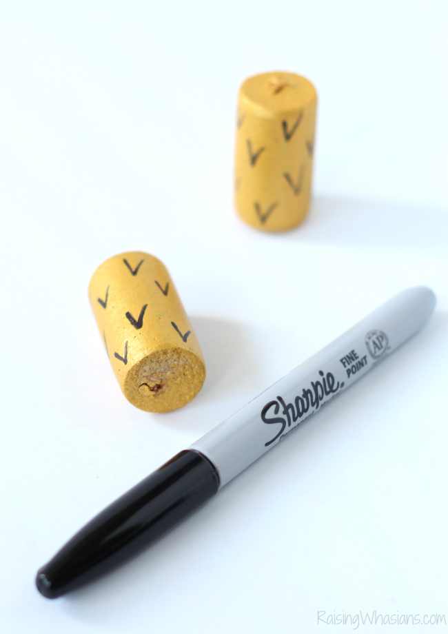 Pineapple wine cork craft tutorial