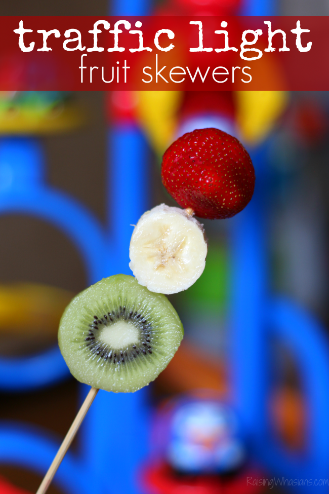 Traffic light fruit skewers snack