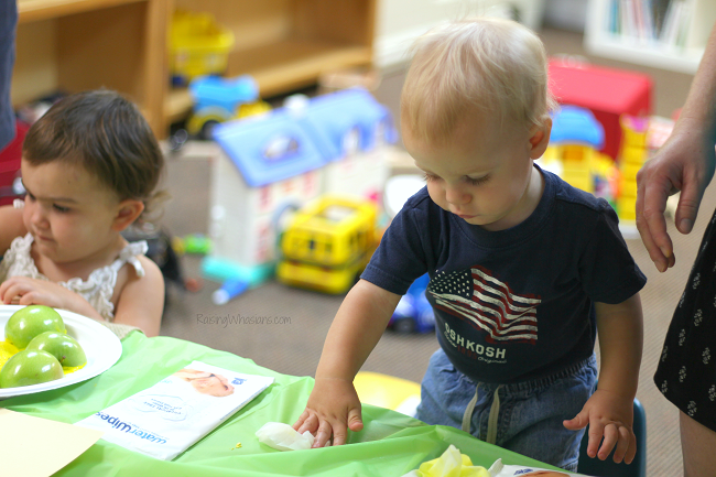 Apple Playdate Ideas for Preschoolers WaterWipes clean up tips