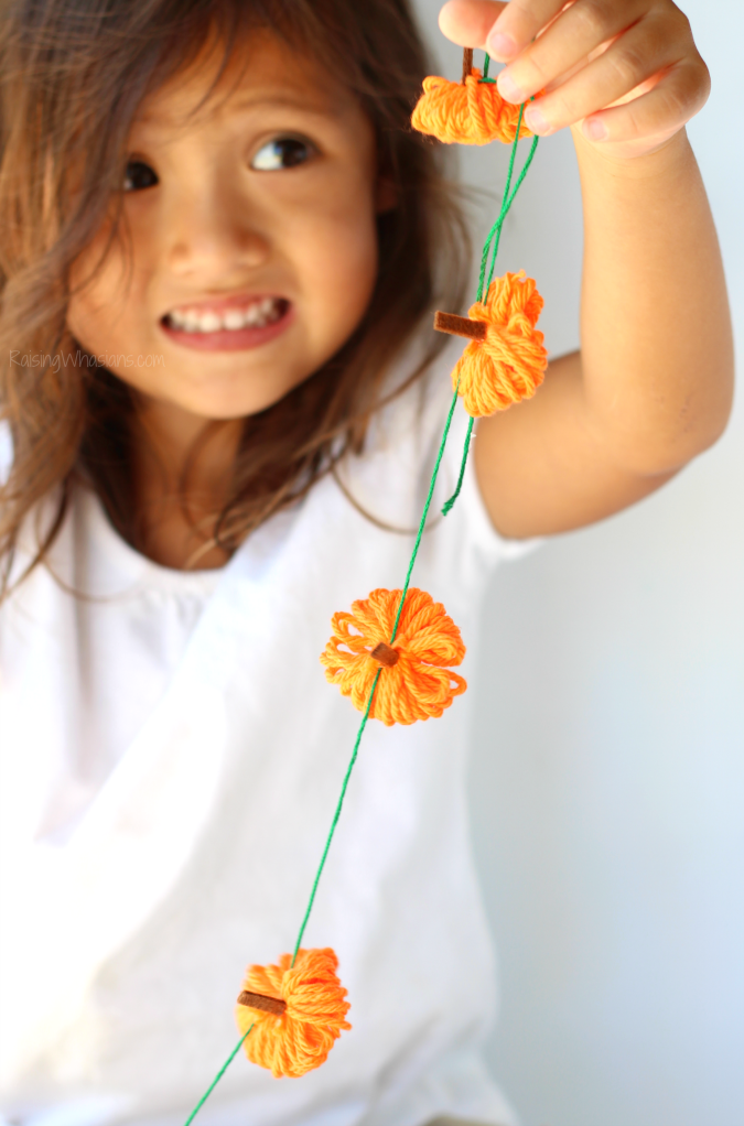 Easy pumpkin garland kids craft