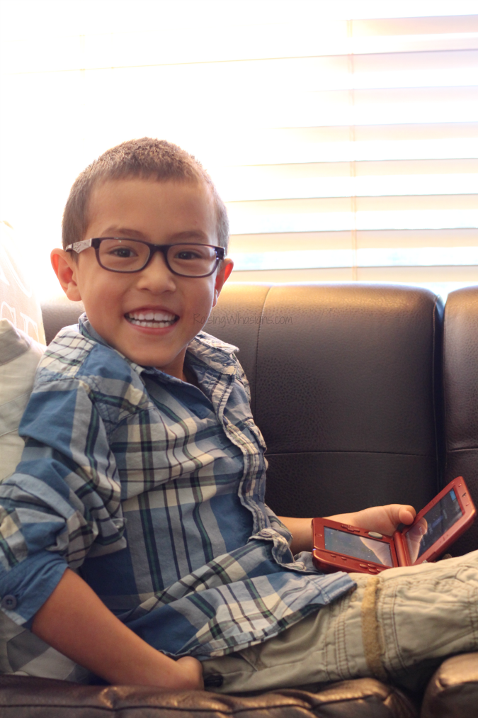 Setting Video Game Limits with Nintendo 3DS XL + Printable Rewards | Super Mario inspired rewards printable + full Nintendo 3DS XL review - Super Mario coin printable for parents - Free printable rewards for kids - #Parenting #MarioBrothers #FreePrintable 