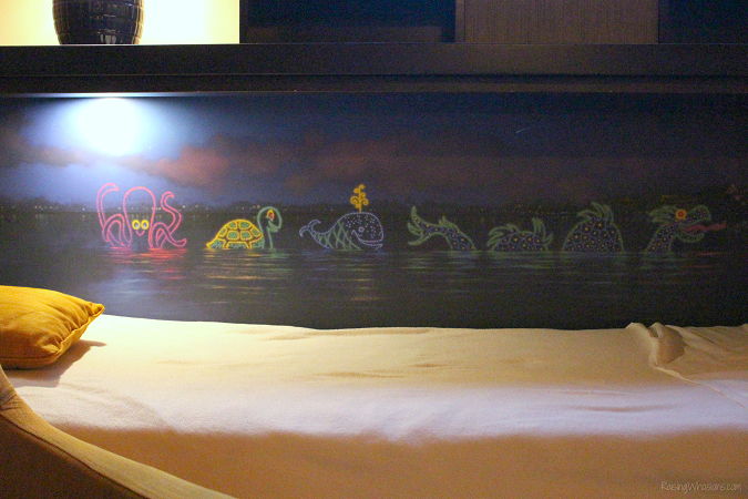 Polynesian bungalow review