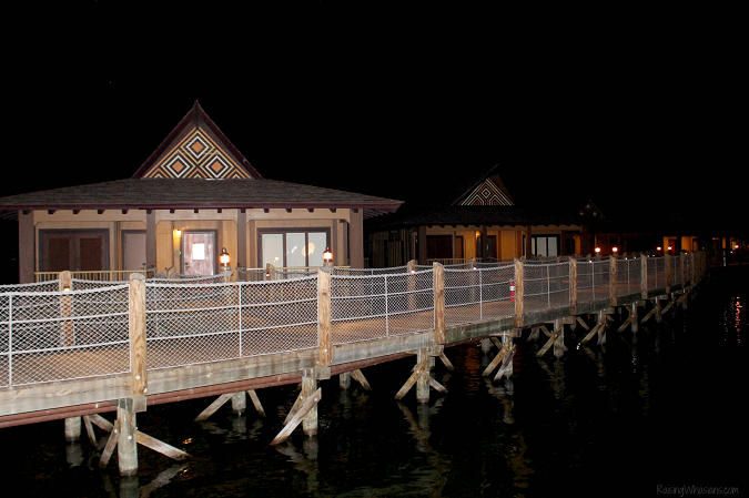 Polynesian bungalows review