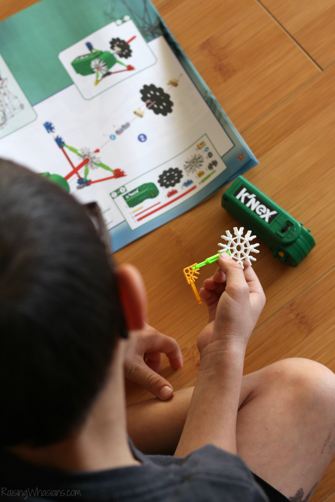 STEM toys KNEX