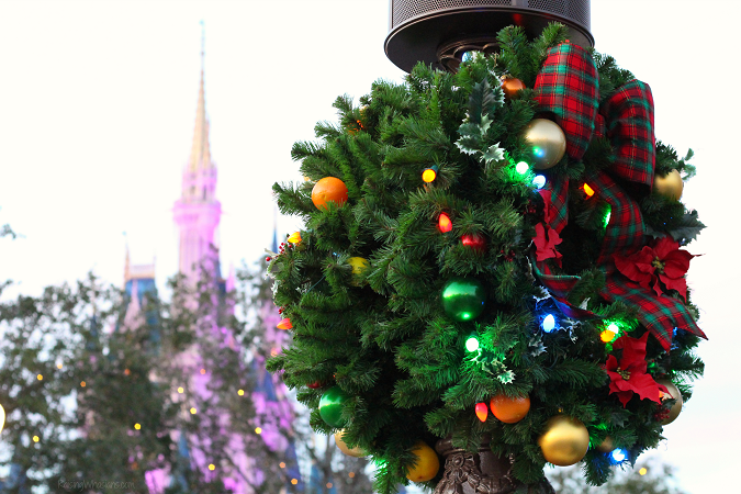 Family Guide to Mickey's Very Merry Christmas Party #VeryMerry - Raising Whasians Walt Disney World Christmas tips