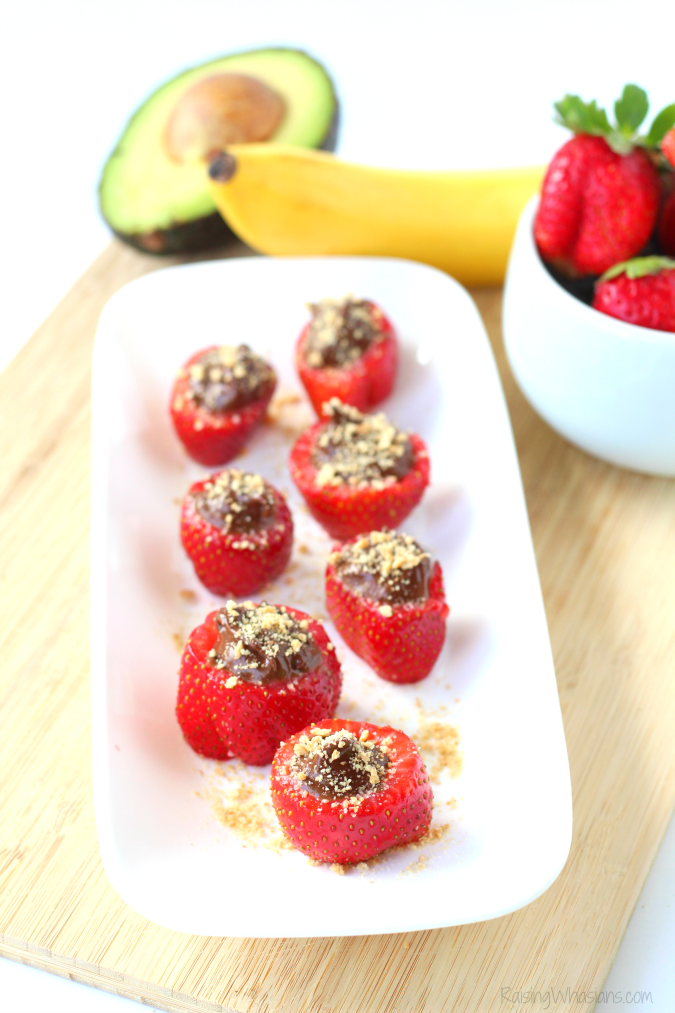 Kid approved strawberry snack idea Kid approved strawberry snack idea Skinny Chocolate Stuffed Strawberries | An easy & healthy dessert that's kid-approved! Lower sugar and lower calories + a "Secret" avocado ingredient for a no-guilt treat! #HealthySnack #Recipe #HealthyRecipes #kidsSnacks