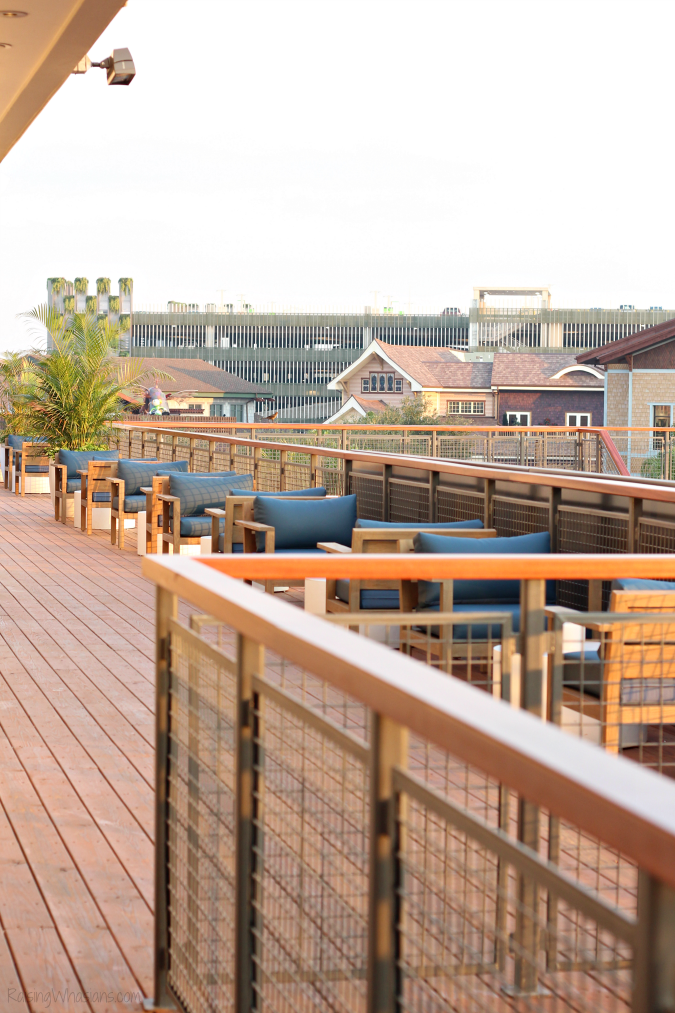 Paddlefish outdoor seating