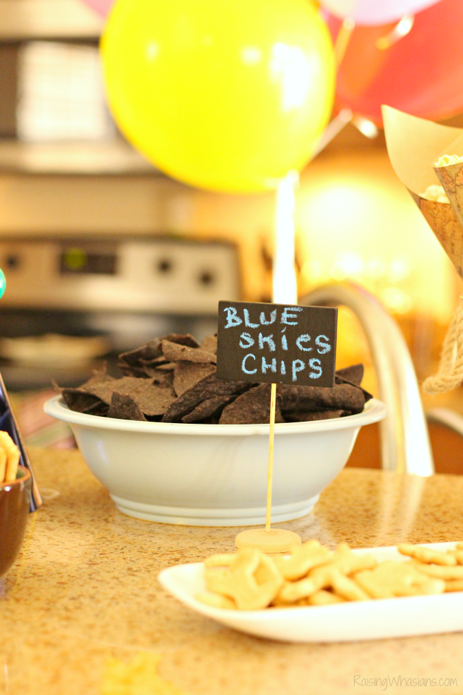 Disney Up Party Ideas + FREE Printable | Join us for a #DisneyKids inspired Disney themed party - food, decor, drinks, crafts, activities & FREE printable #Disney #DisneyParty #PartyPlanning #KidsParty