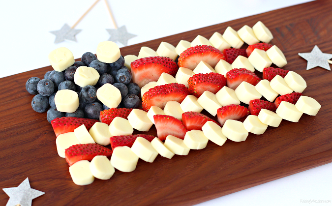 Kid-Approved Fourth of July Cheese Platter - Raising Whasians Fourth of july cheese platter kid approved Celebrate Independence Day with a Fourth of July Cheese Platter, Kid-Approved! Perfect healthy appetizer/snack for your family party, American Flag inspired #IndependenceDay #FourthofJuly #Recipe #Snack #HealthyRecipe #Appetizer
