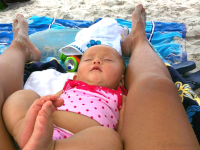 Baby humor beach