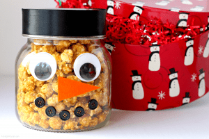 DIY popcorn snowman jar