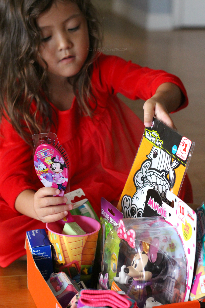 Teaching kids to give back holidays