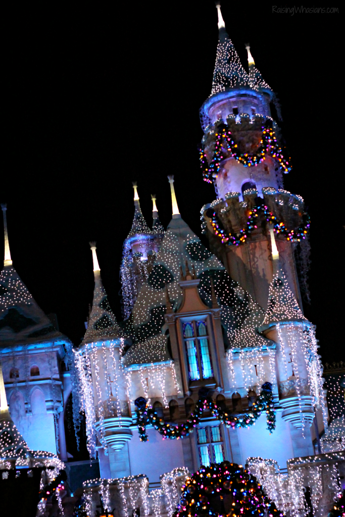 Disneyland Holidays Tips for the Disney World Lover - Raising Whasians Disneyland holidays for the Disney world lover