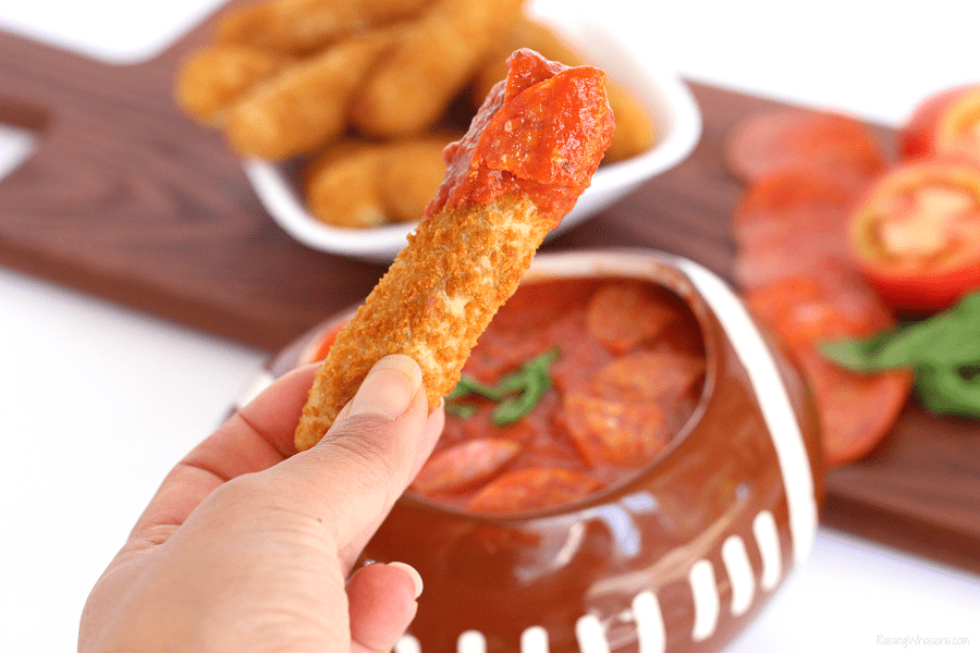 Kick-up your game day eats with this quick and easy Spicy Pepperoni Sauce, perfect for dipping with Farm Rich Snacks + easy game day ideas for busy moms #Recipe #FootballParty #partyPlanning